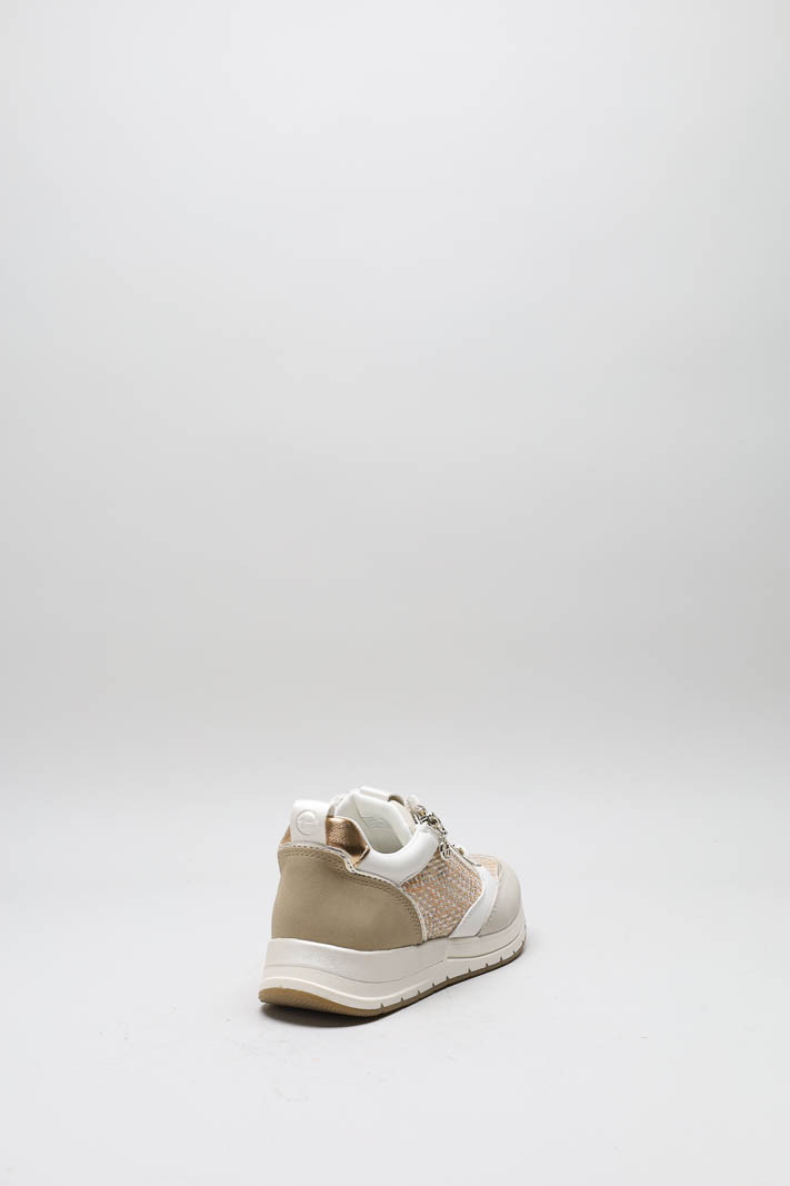 zoom in on Lichtbeige Sneaker image Lichtbeige Sneaker image