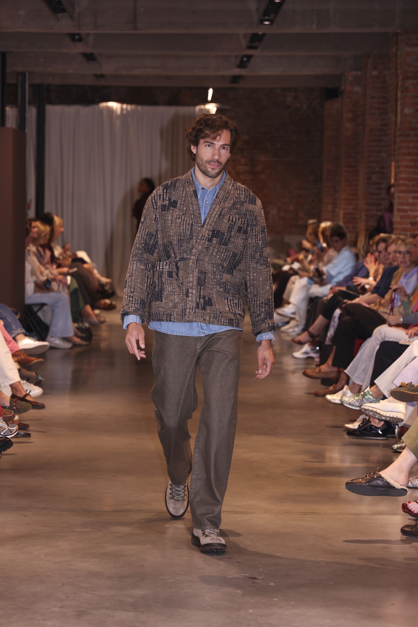Runway Show PT.1 - 0.083