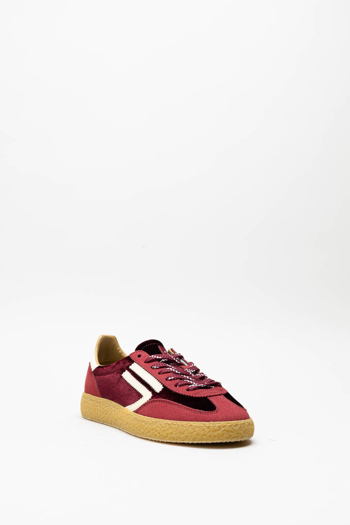 Bordeaux Sneaker