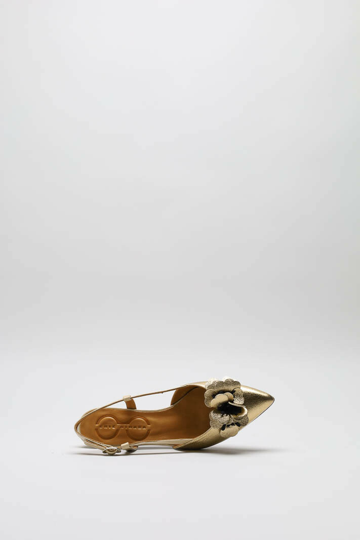 zoom in on Goud Ballerina image Goud Ballerina image