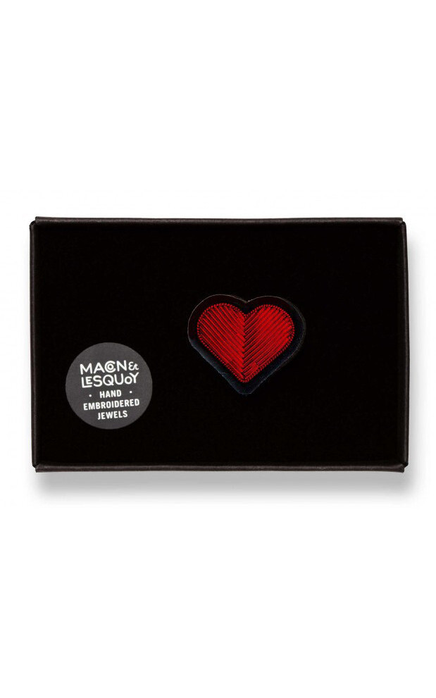 Rood Broches & pins image