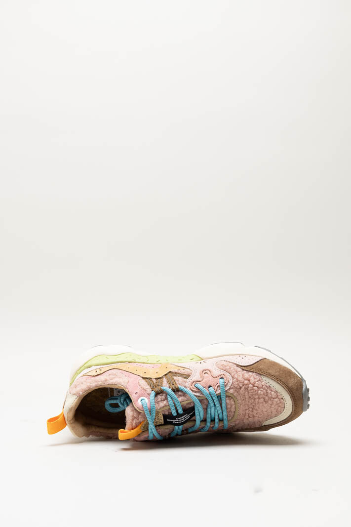 zoom in on Roze Sneaker image Roze Sneaker image
