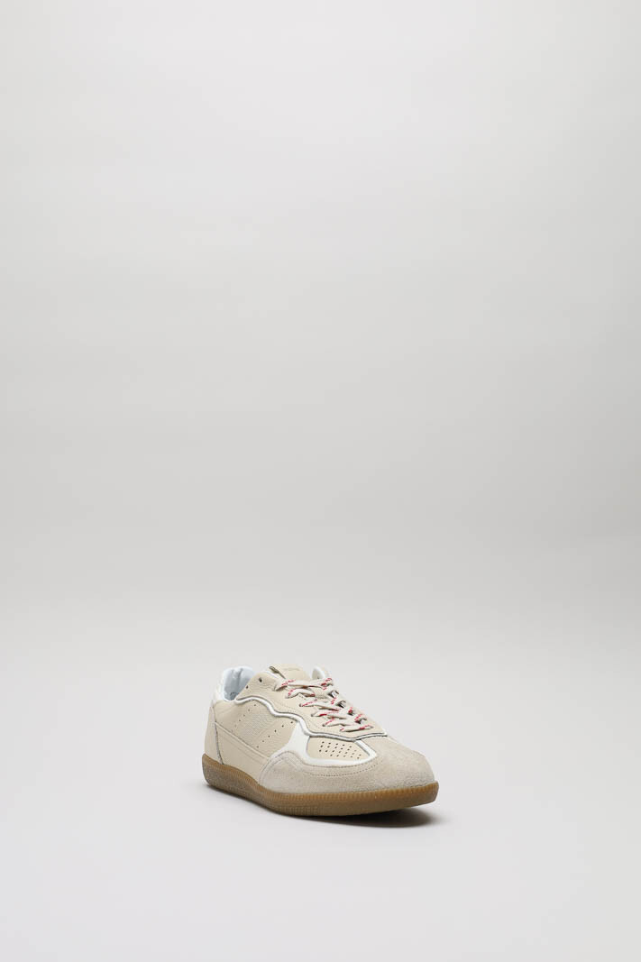 Ecru Sneaker