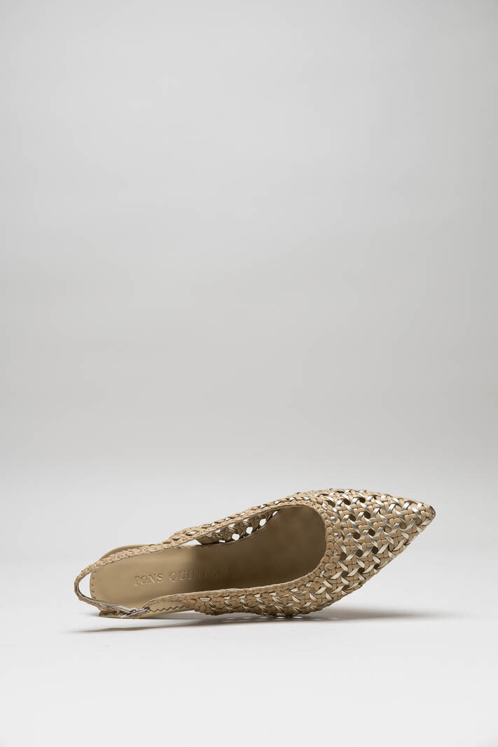 Donkerbeige Pump image