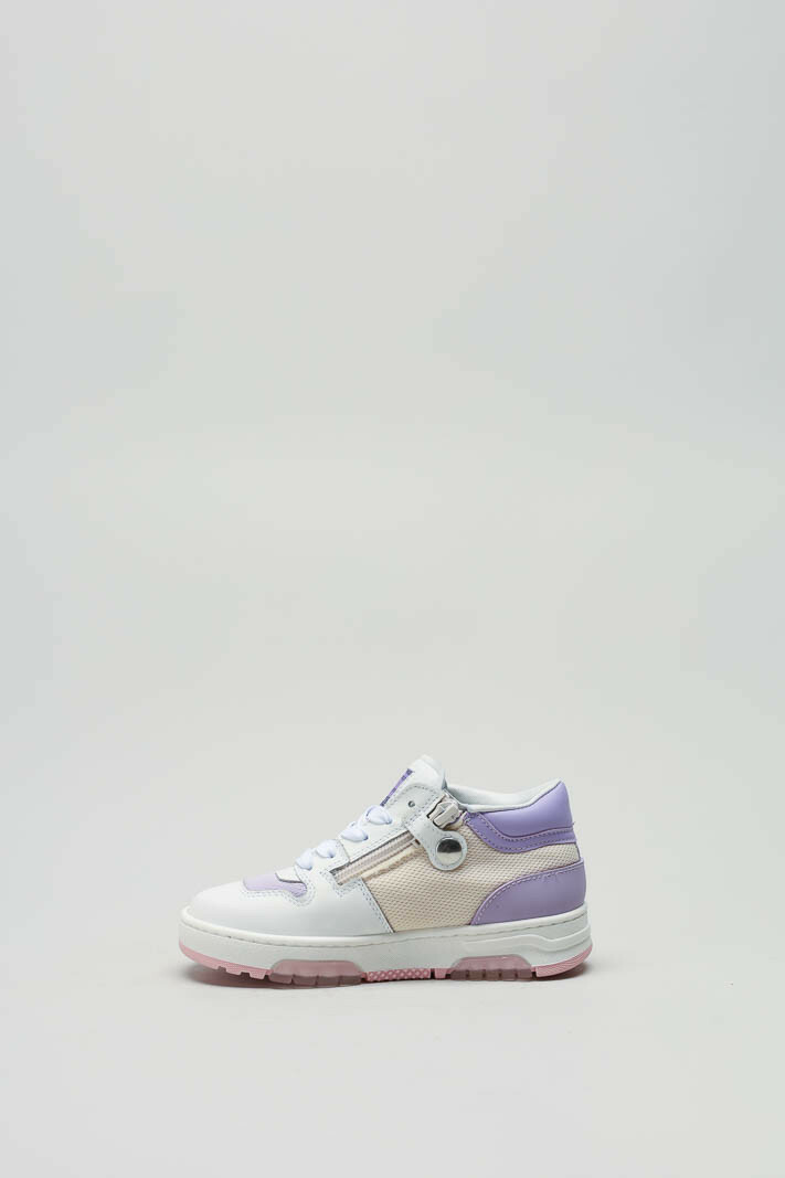 zoom in on Wit Sneaker image Wit Sneaker image