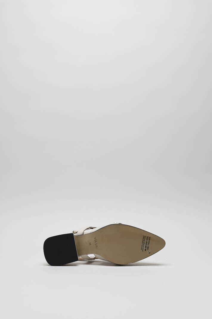 zoom in on Ecru Mocassin image Ecru Mocassin image