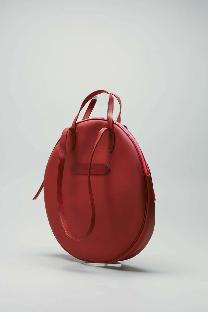 zoom in on Roestbruin Cross body image Roestbruin Cross body image
