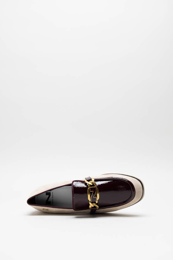 zoom in on Lichtbeige Mocassin image Lichtbeige Mocassin image