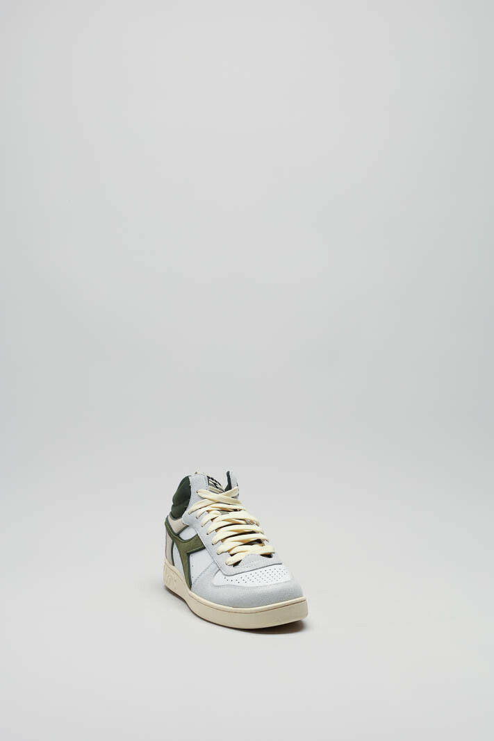 zoom in on Lichtgrijs Sneaker image Lichtgrijs Sneaker image