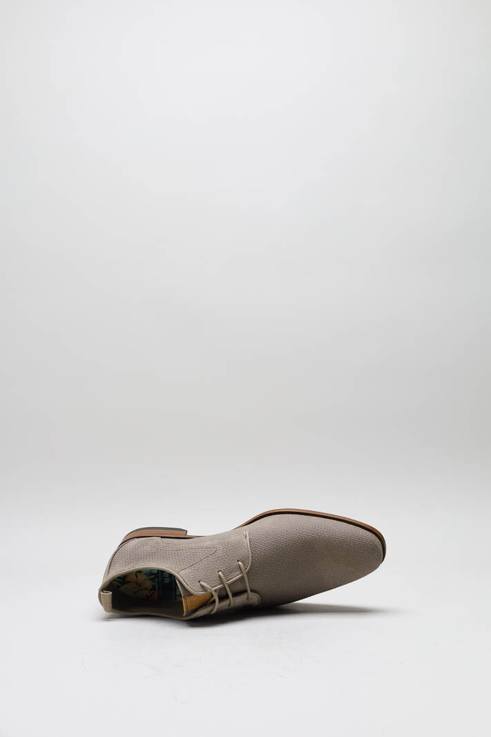 zoom in on Taupe Veterschoen image Taupe Veterschoen image