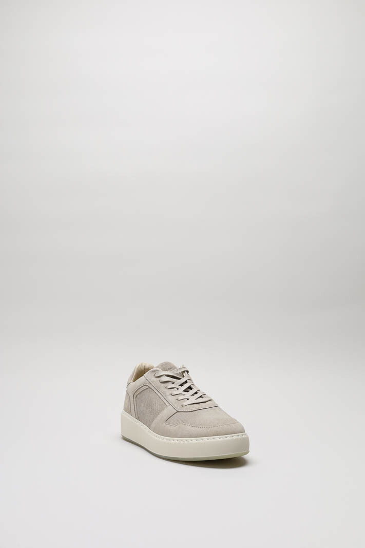 Beige Sneaker