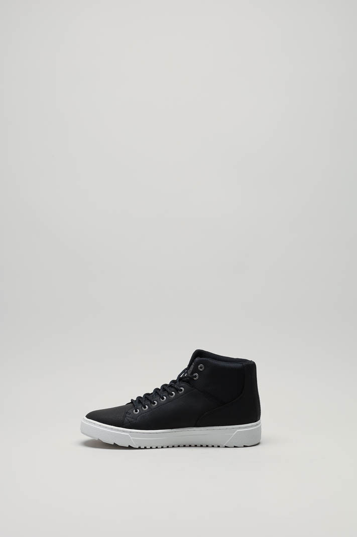 zoom in on Zwart Sneaker image Zwart Sneaker image
