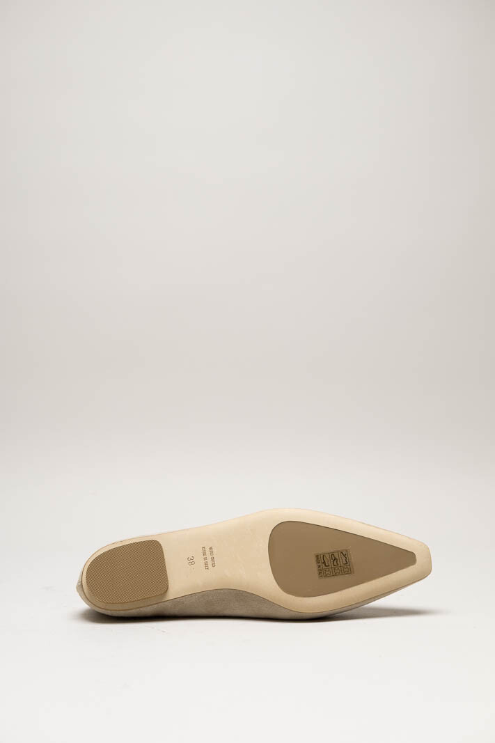 Taupe Ballerina image