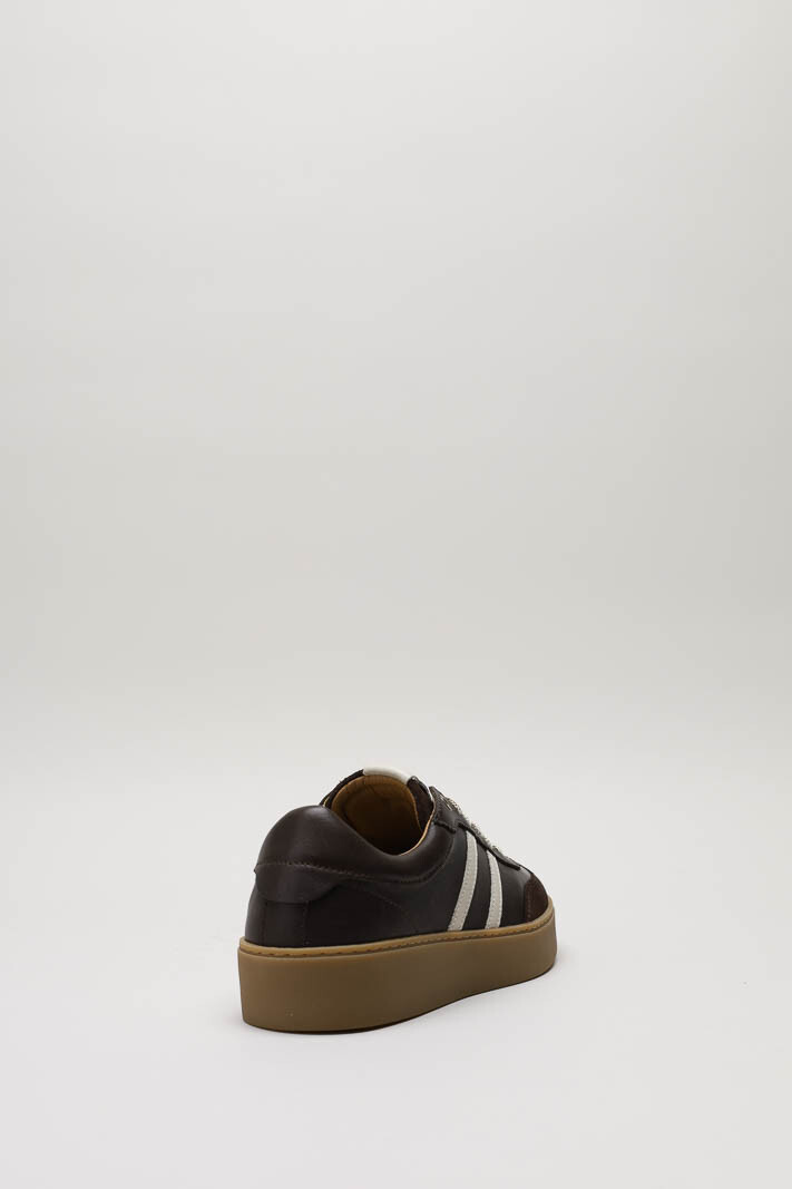 zoom in on Donkerbruin Sneaker image Donkerbruin Sneaker image