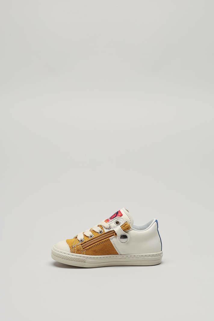 zoom in on Oker Sneaker image Oker Sneaker image