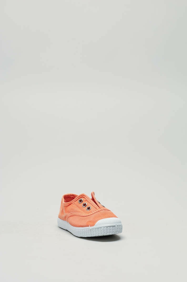 zoom in on Oranje Speelschoen image Oranje Speelschoen image