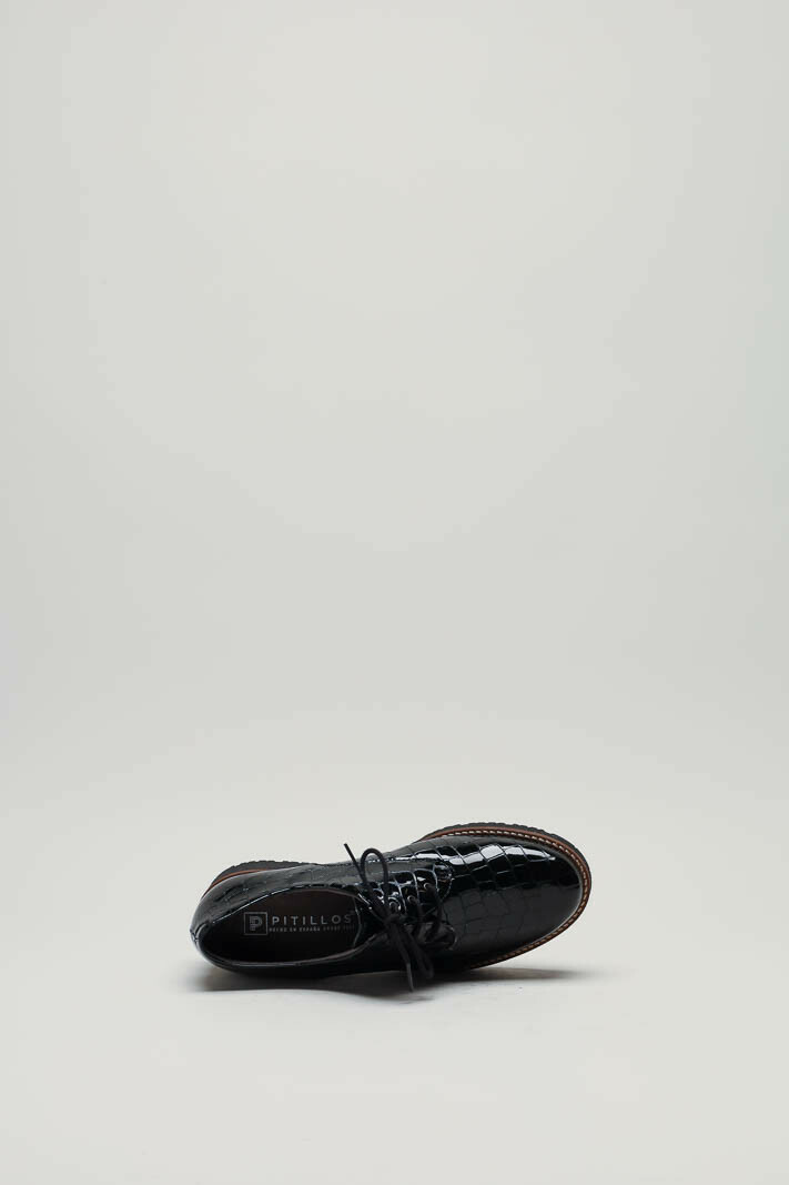 zoom in on Zwart Veterschoen image Zwart Veterschoen image