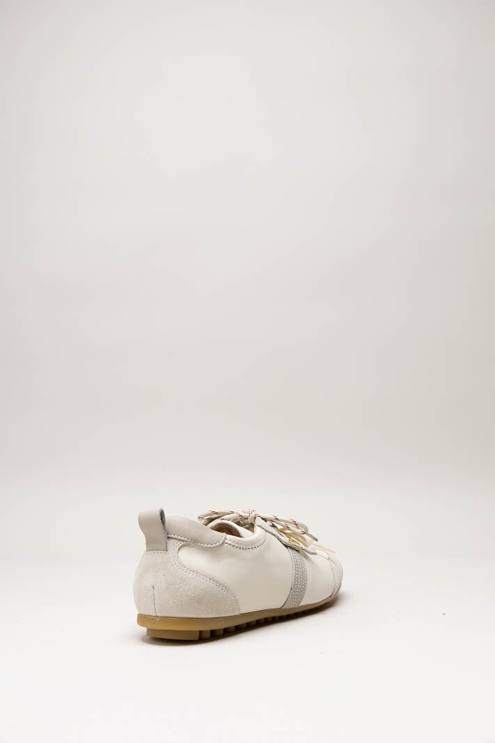 Lichtbeige Sneaker image
