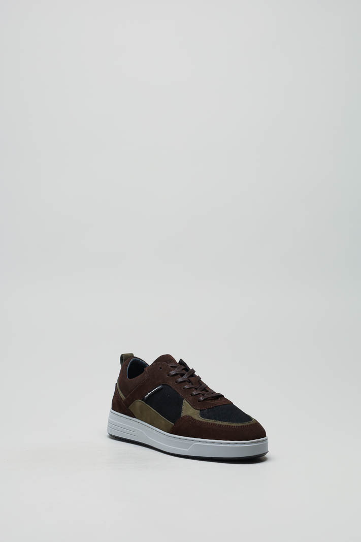 zoom in on Bruin Sneaker image Bruin Sneaker image