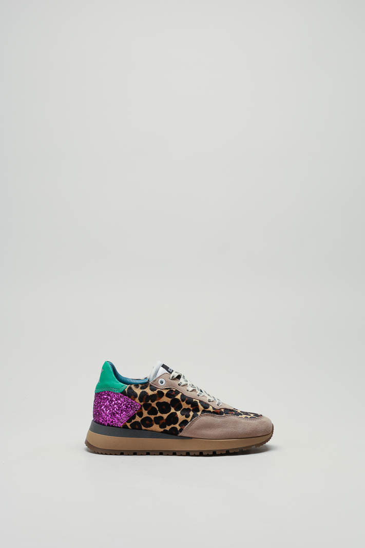Beige Sneaker