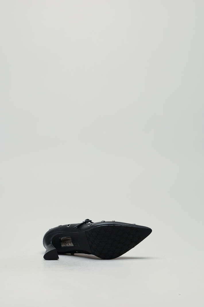 zoom in on Zwart Pump image Zwart Pump image