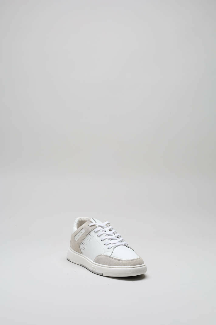 zoom in on Wit Sneaker image Wit Sneaker image