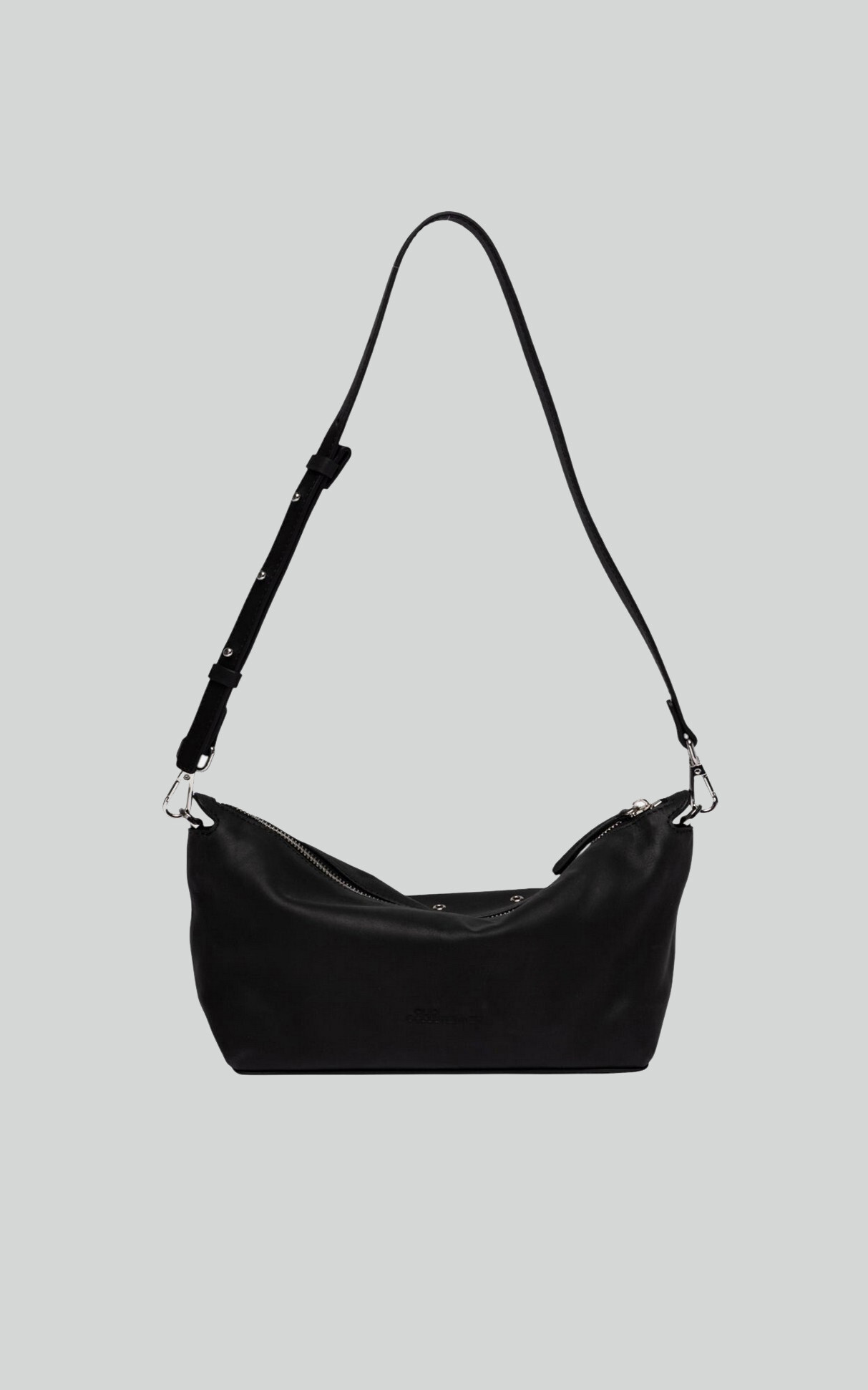 zoom in on Zwart Cross body image Zwart Cross body image
