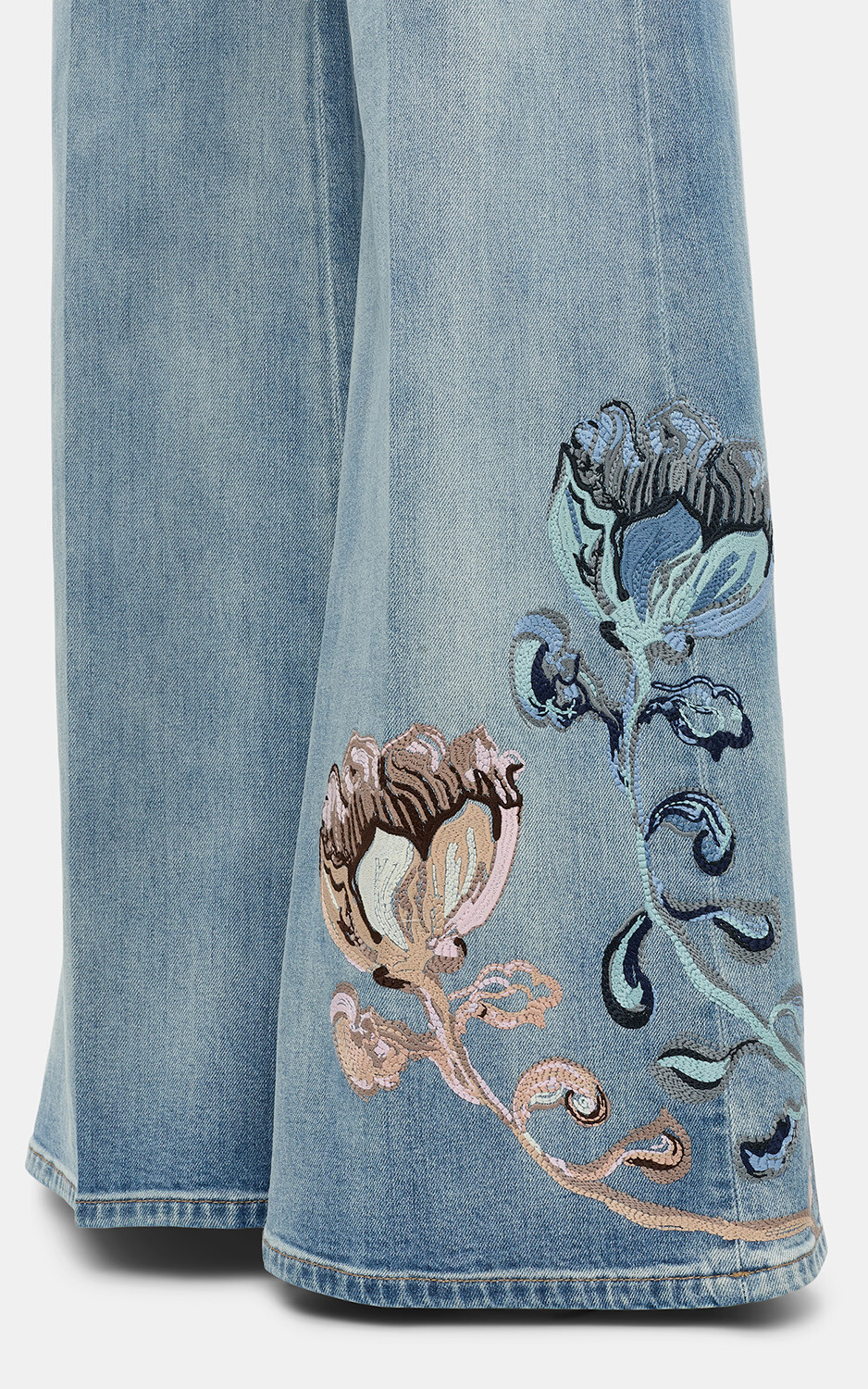 zoom in on Jeans Broek image Jeans Broek image