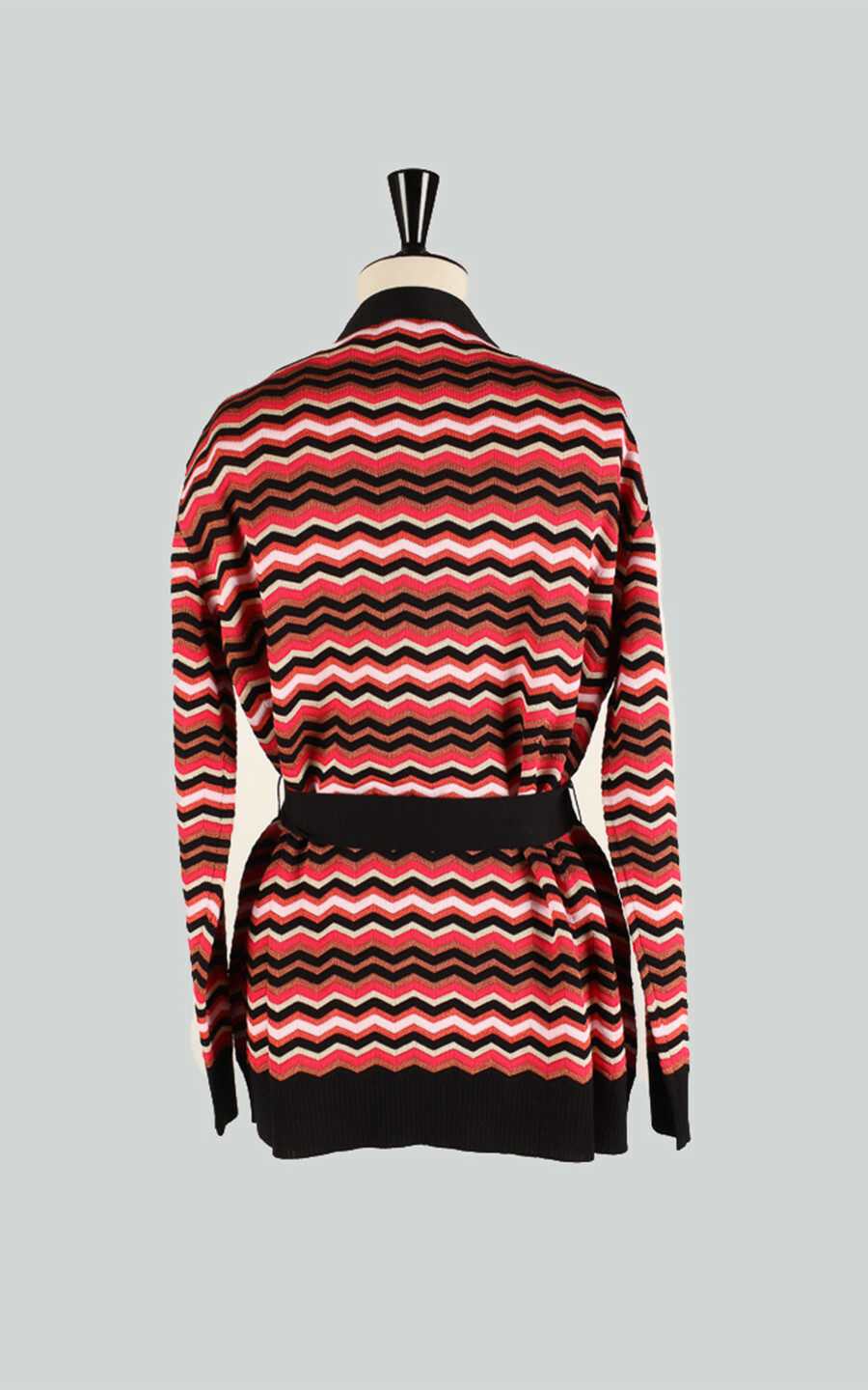zoom in on Zwart Cardigan image Zwart Cardigan image