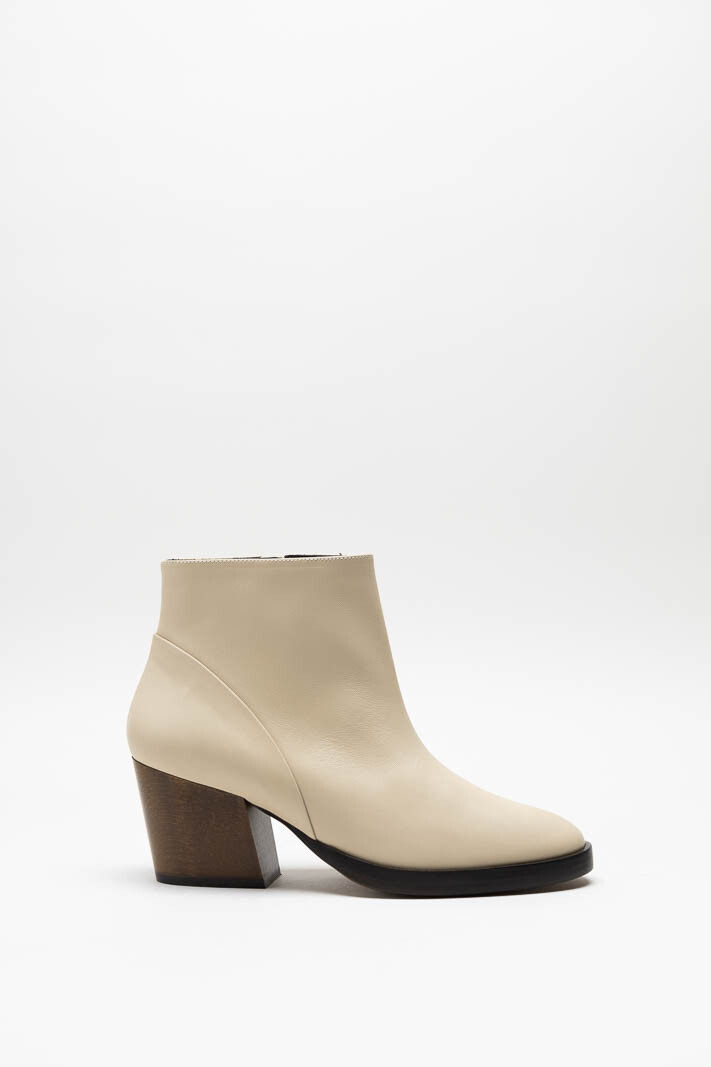 Lichtbeige Enkellaars hak