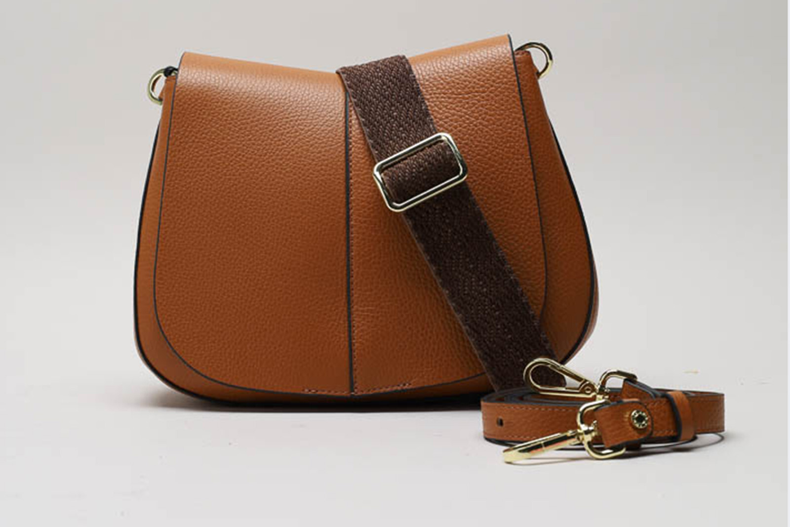 BRUIN Cross body