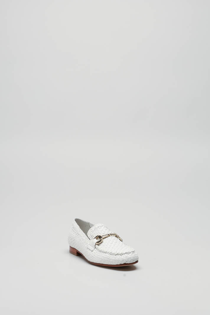 zoom in on Wit Mocassin image Wit Mocassin image