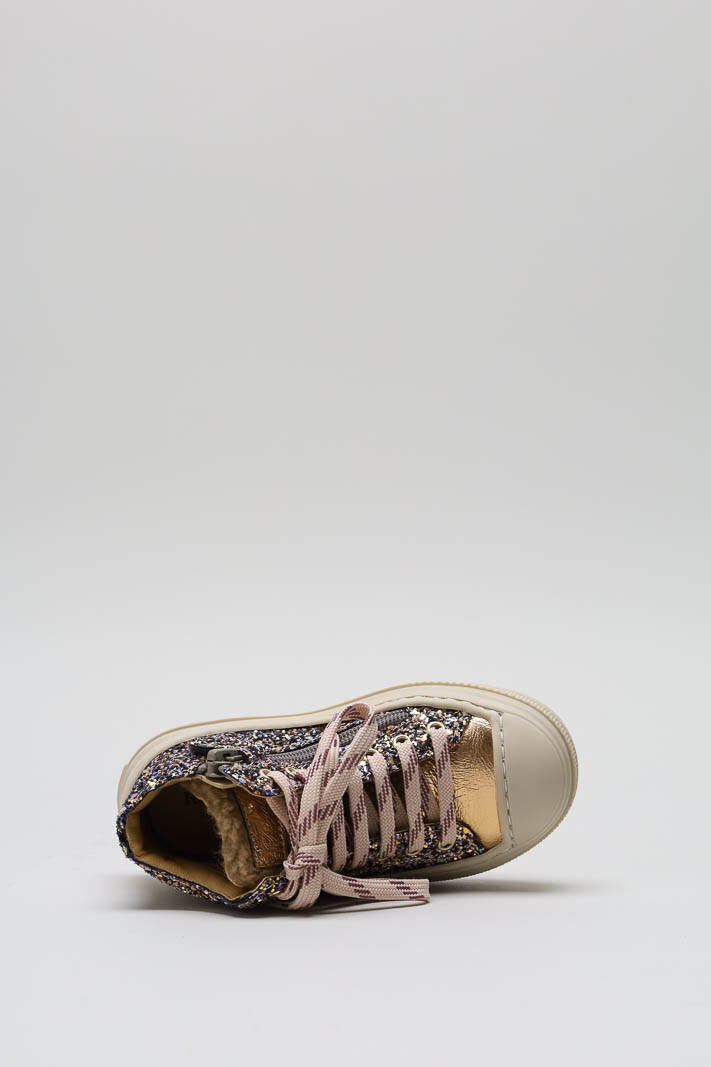 zoom in on Paars Sneaker image Paars Sneaker image