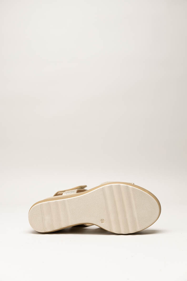 Goud Sandaal sleehak image