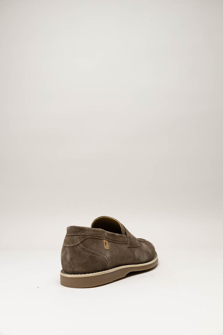 Donkerbruin Mocassin image