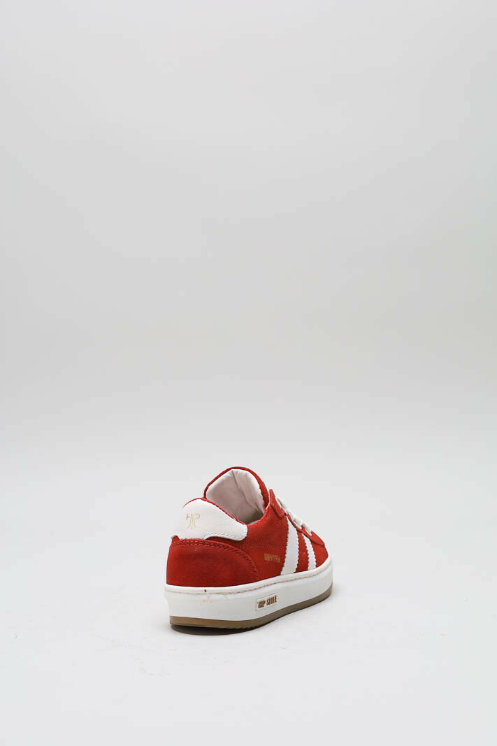 zoom in on Rood Sneaker image Rood Sneaker image
