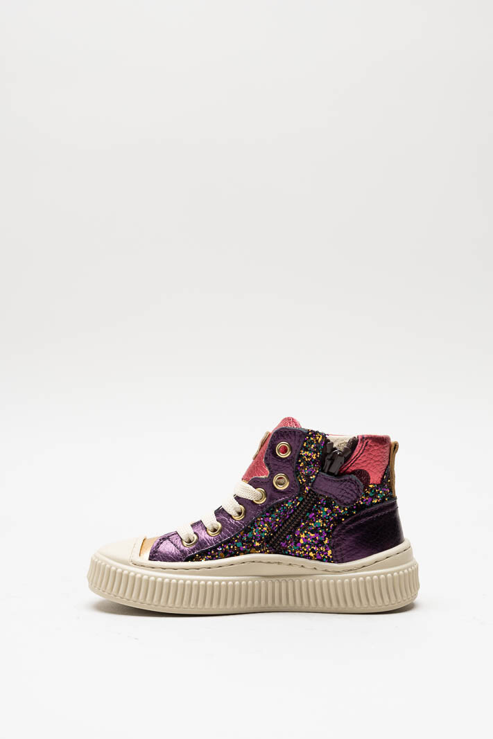 zoom in on Paars Sneaker image Paars Sneaker image