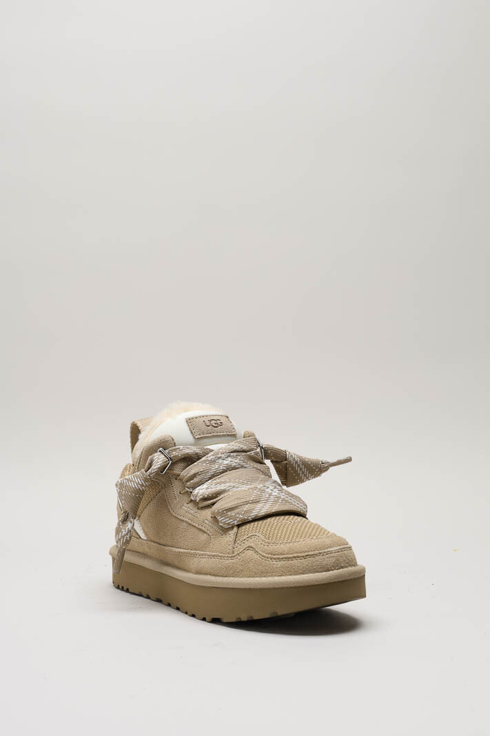 Beige Sneaker