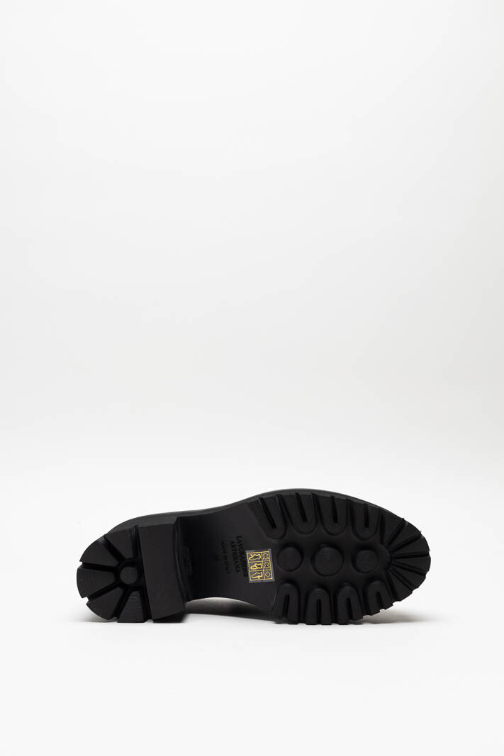 zoom in on Donkerblauw Mocassin hak image Donkerblauw Mocassin hak image