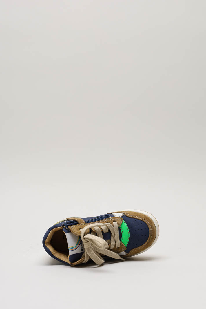 zoom in on Blauw Sneaker image Blauw Sneaker image