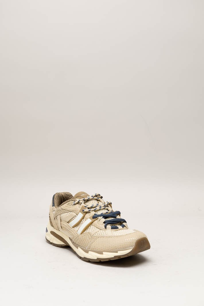 Beige Sneaker