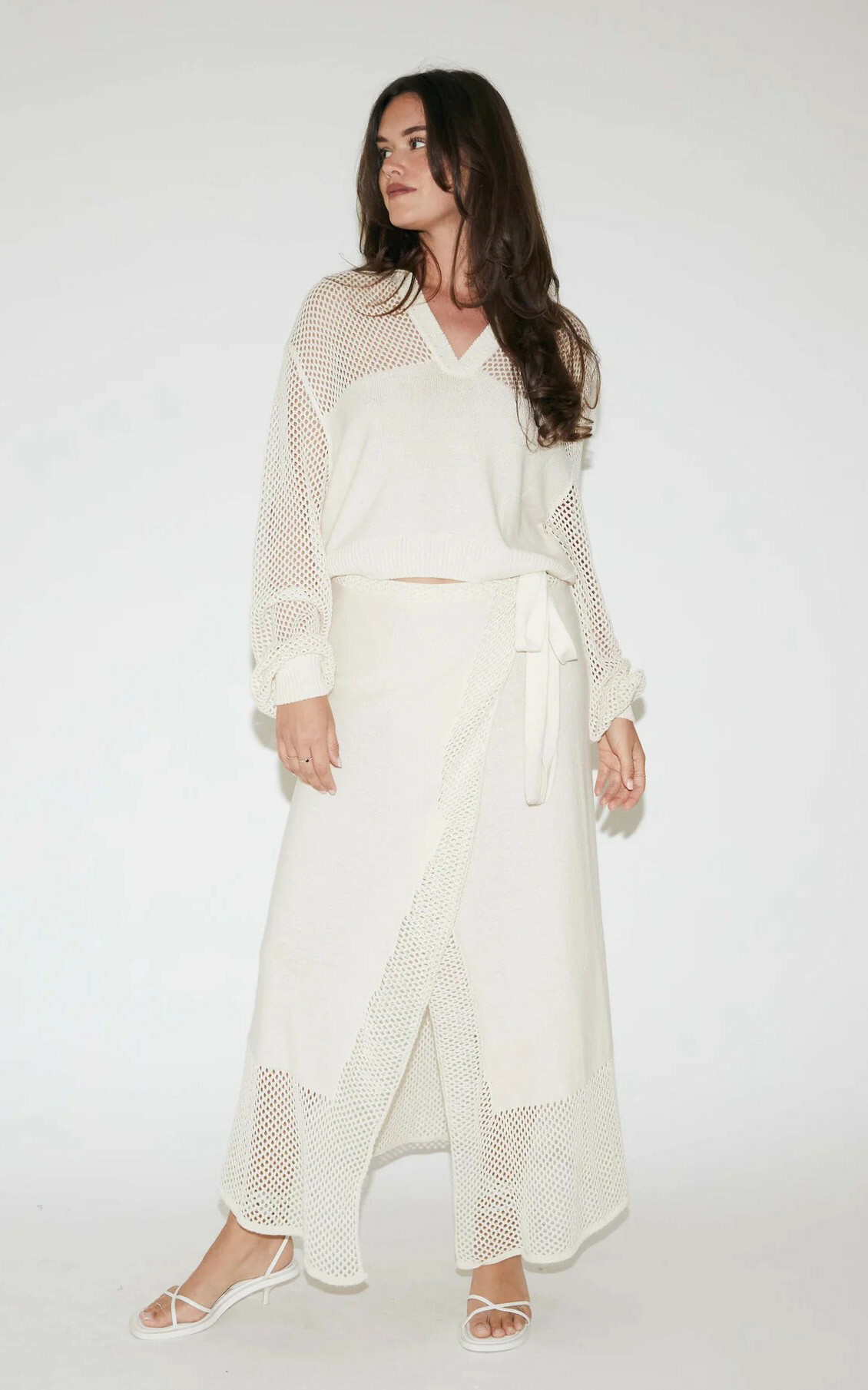 zoom in on Creme Sweater/trui image Creme Sweater/trui image