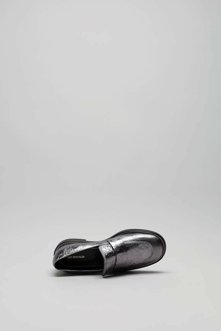 zoom in on Zilver Mocassin image Zilver Mocassin image