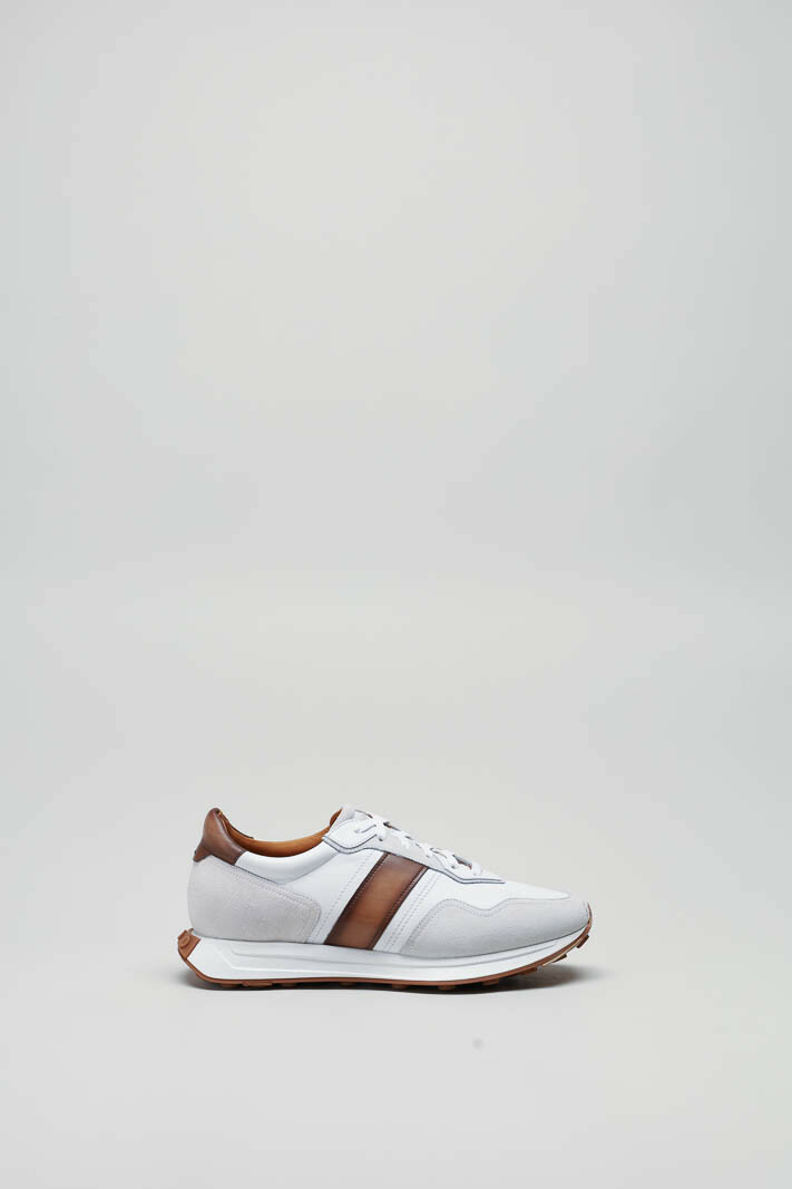 zoom in on Wit Sneaker image Wit Sneaker image