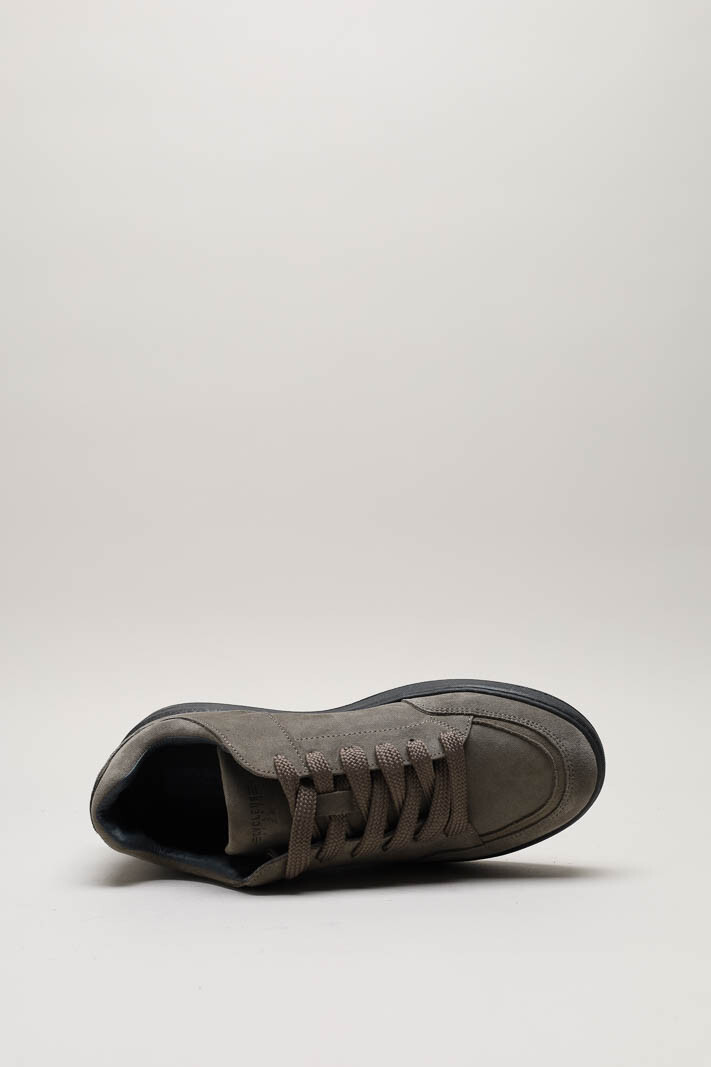 zoom in on Kaki Sneaker image Kaki Sneaker image