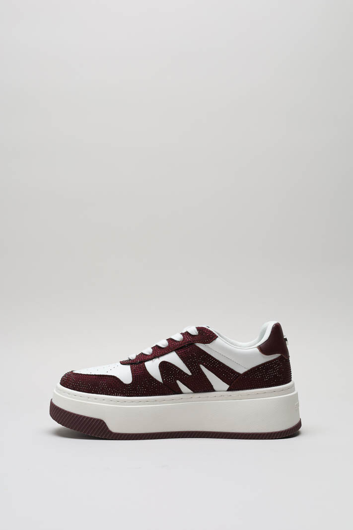 zoom in on Bordeaux Sneaker image Bordeaux Sneaker image