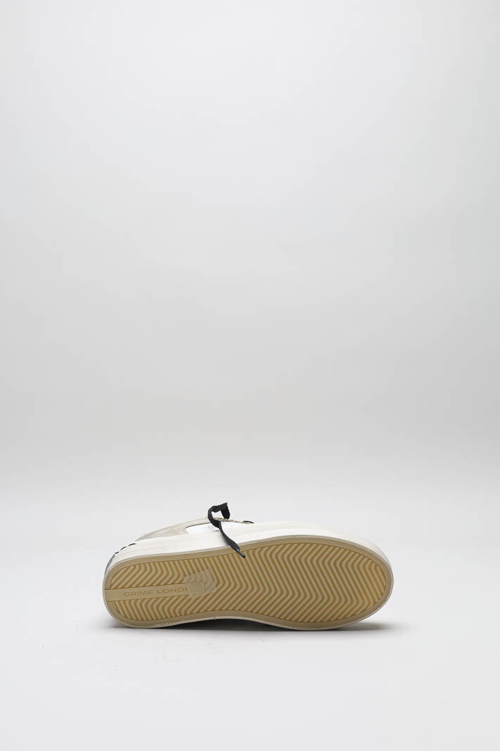 zoom in on Wit Sneaker image Wit Sneaker image