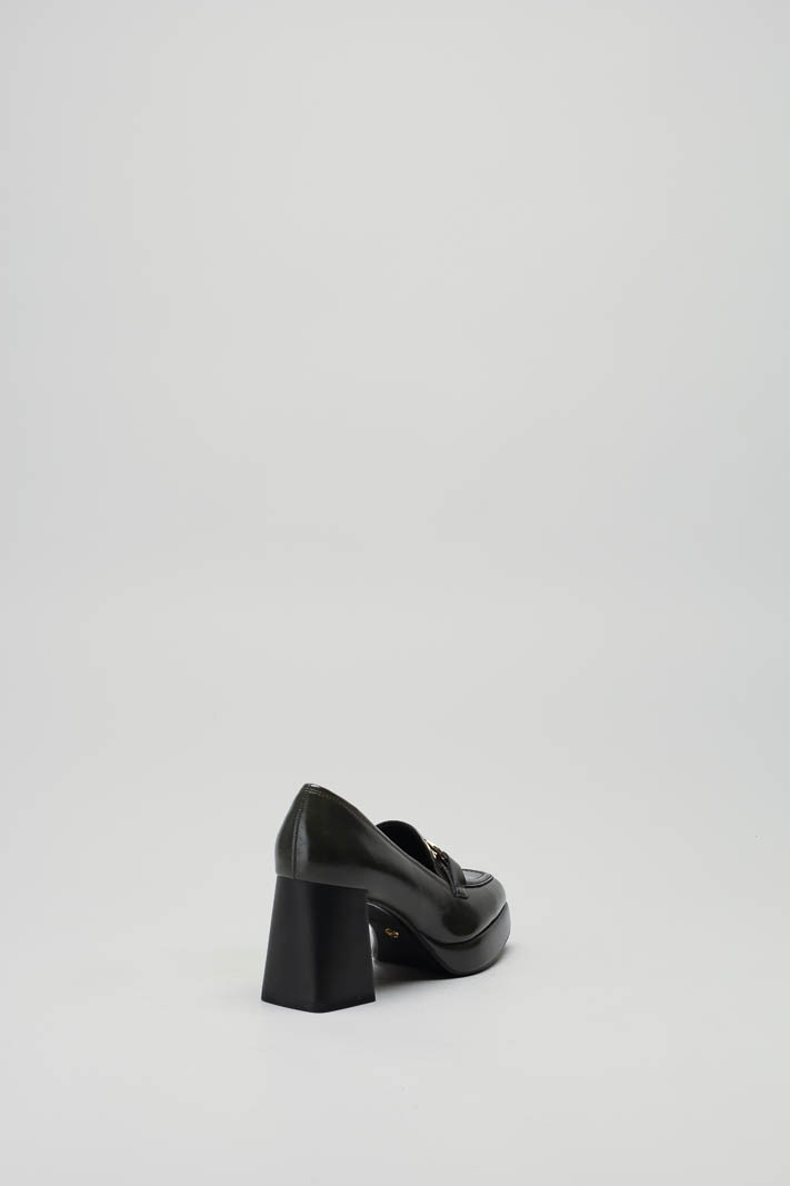zoom in on Groen Pump image Groen Pump image