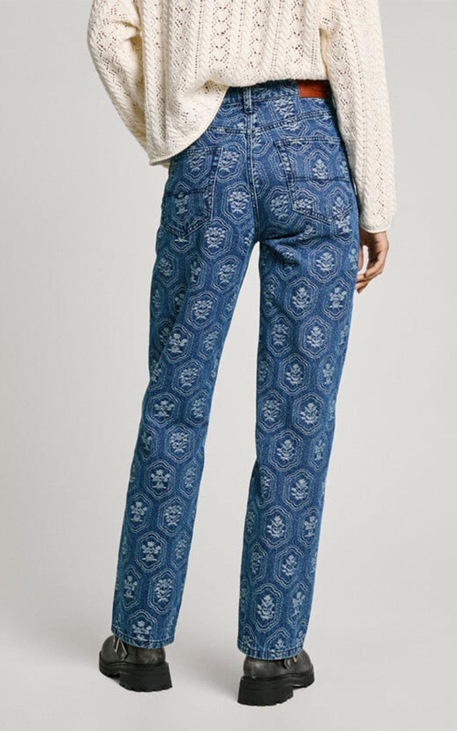 zoom in on Blauw Broek image Blauw Broek image