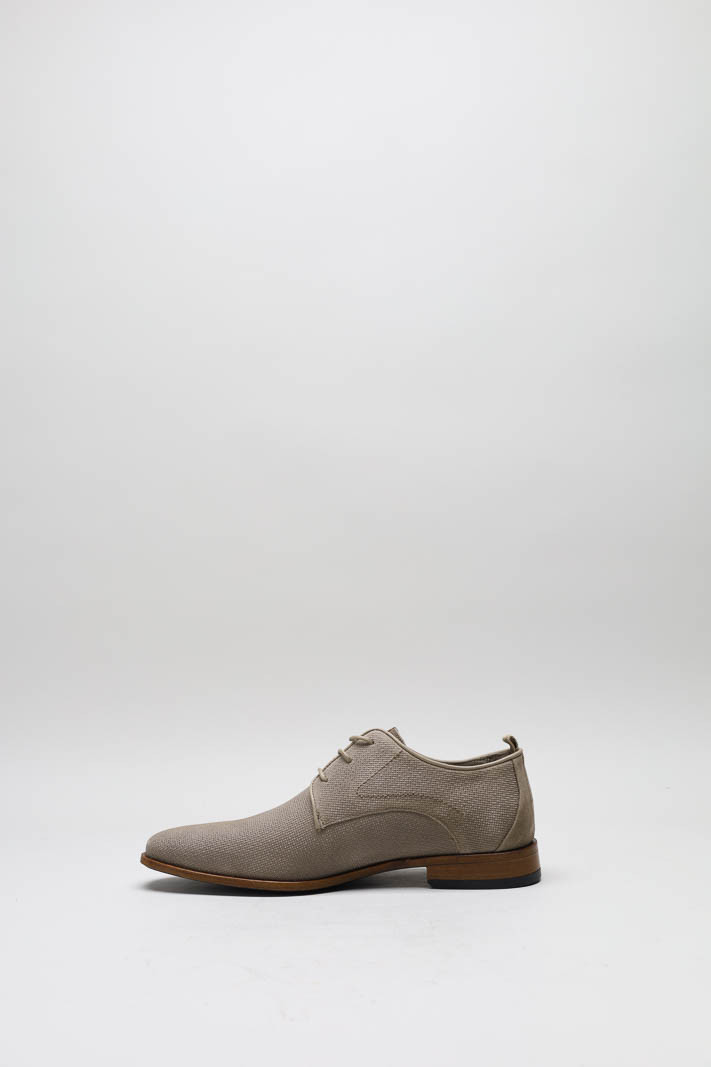 zoom in on Taupe Veterschoen image Taupe Veterschoen image